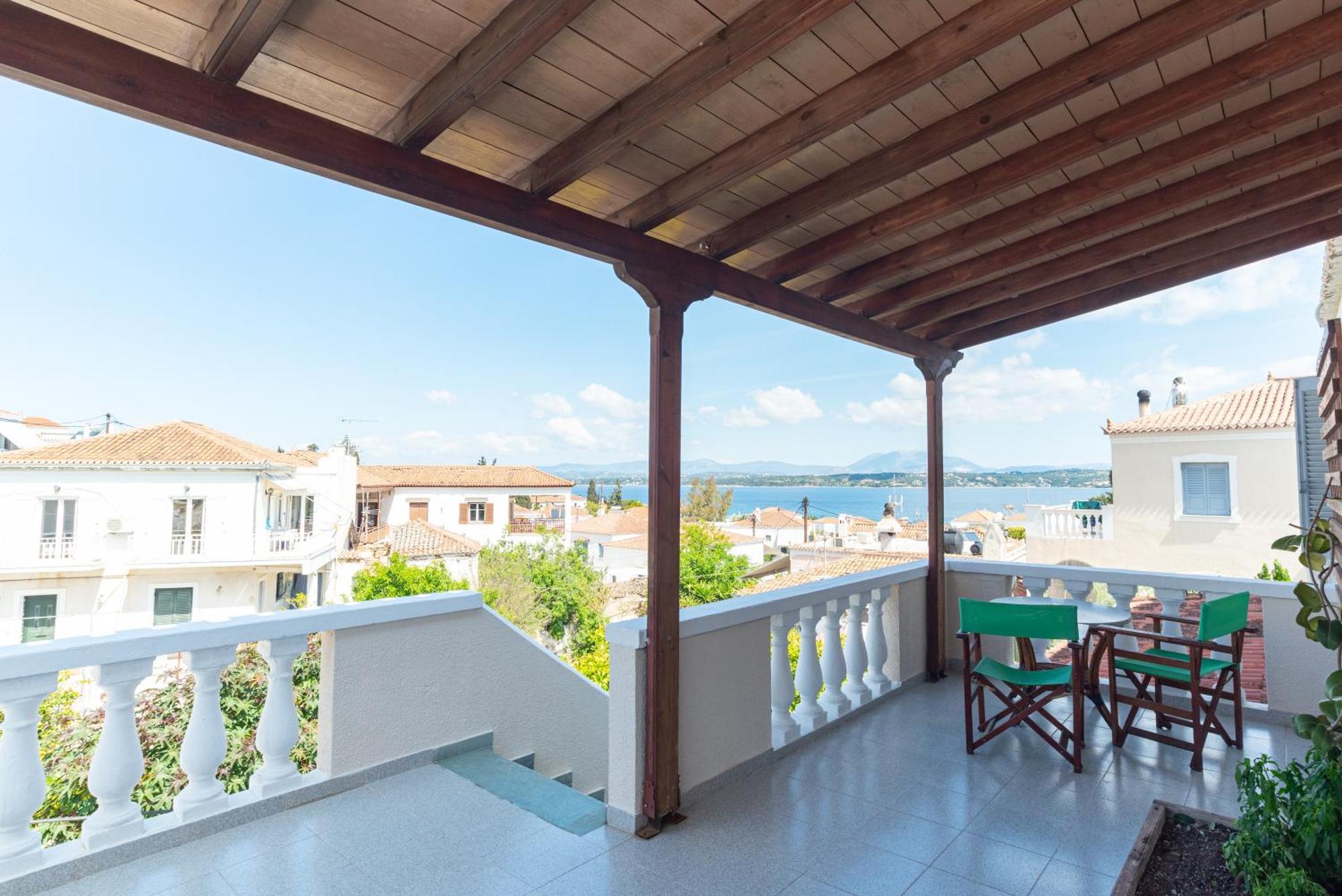 Theo Studios & Apartments Spetses Town Extérieur photo